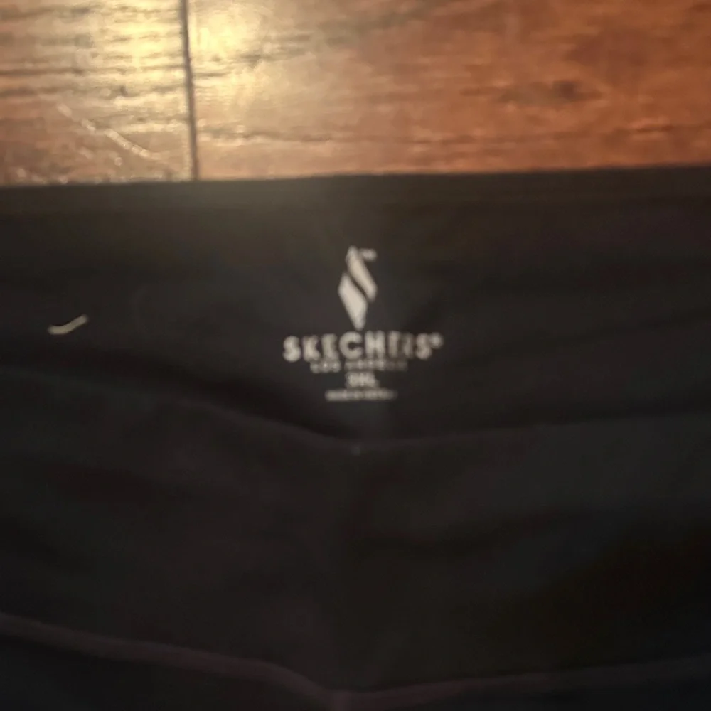 Skechers Black Leggings - Picture 2 of 6